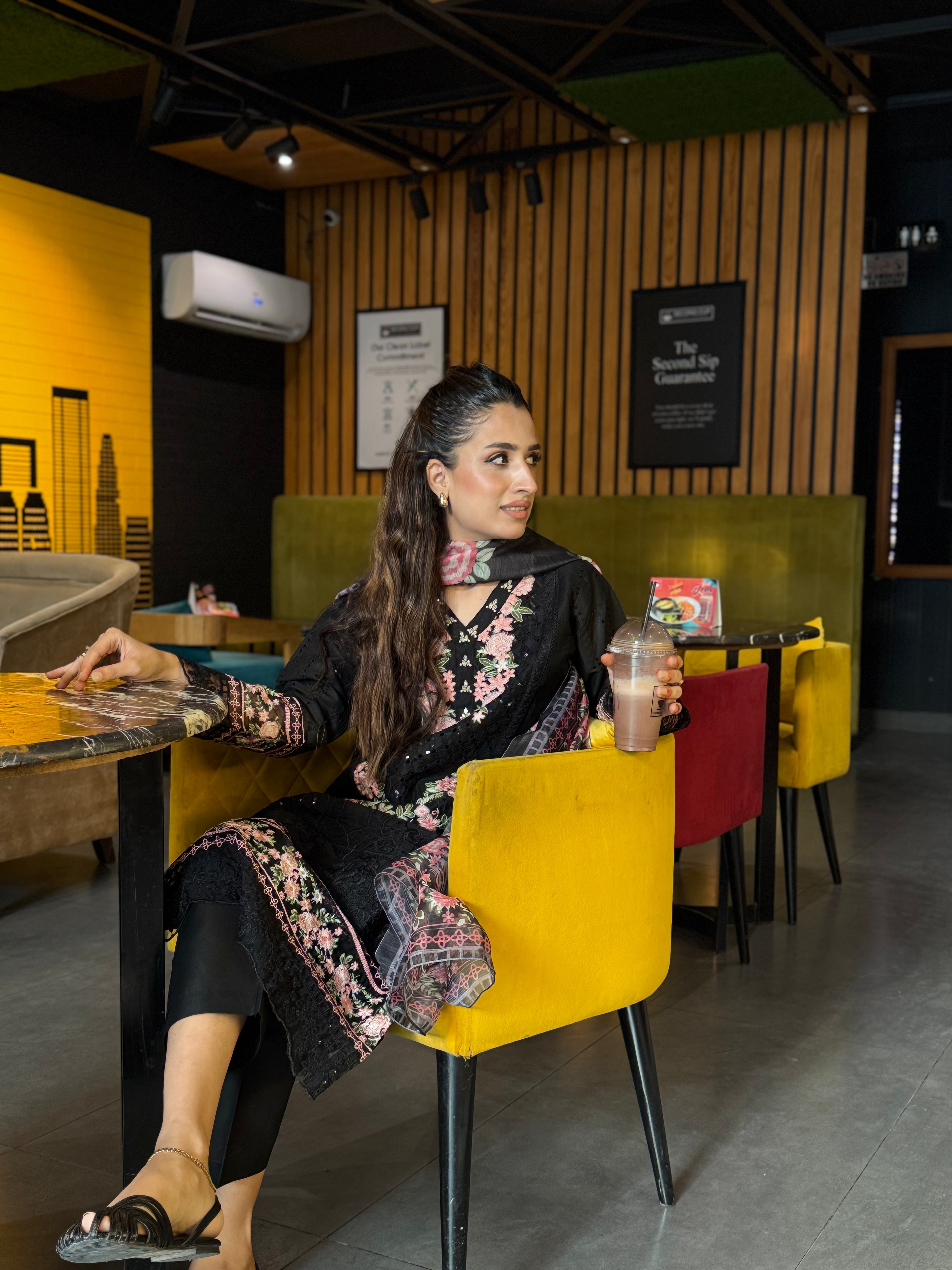 Thread Theorem3PC (S-hirt , Dupatta & Trouser)