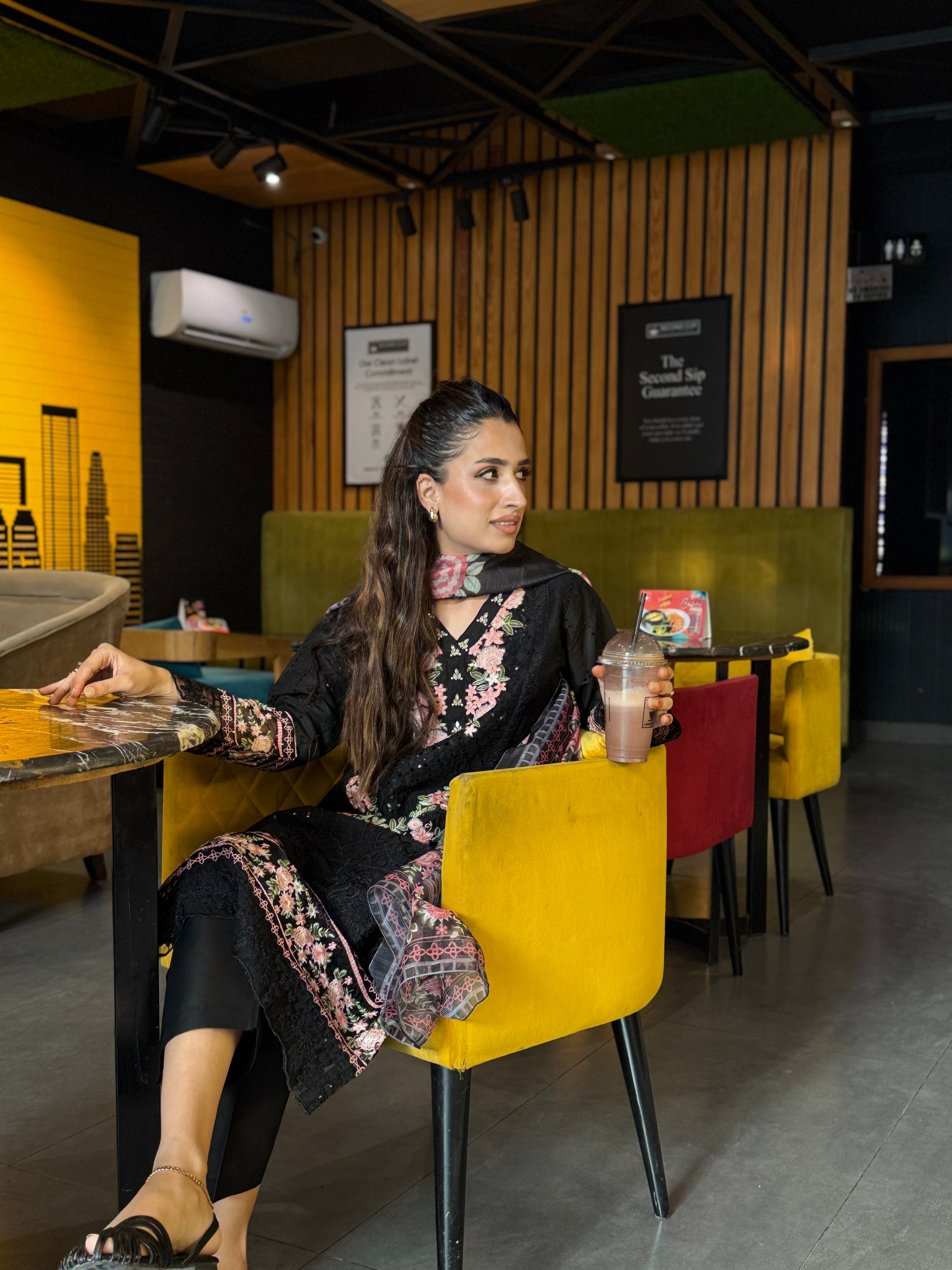 Thread Theorem3PC (S-hirt , Dupatta & Trouser)