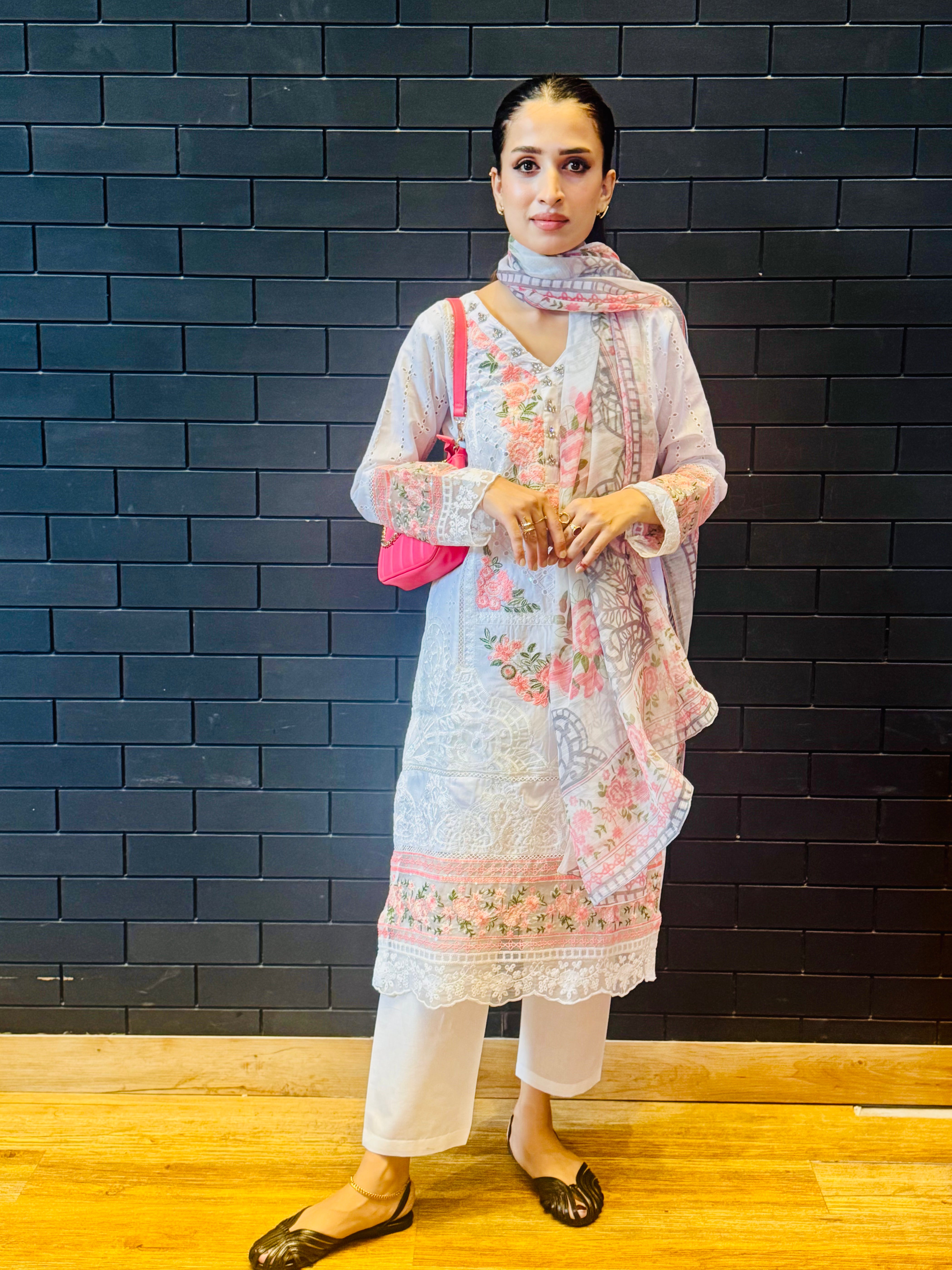 Glory Grab -3PC Shirt , Dupatta & Trouser)